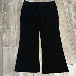 Women’s stretchy pants